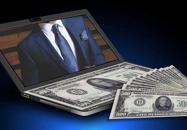 Laptop - Money_edited Laptop - Money_edited